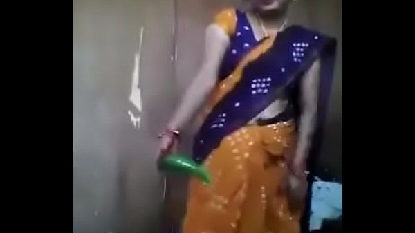 बिहारी पत्नी लाइव कैम पर सेक्स करत बारी