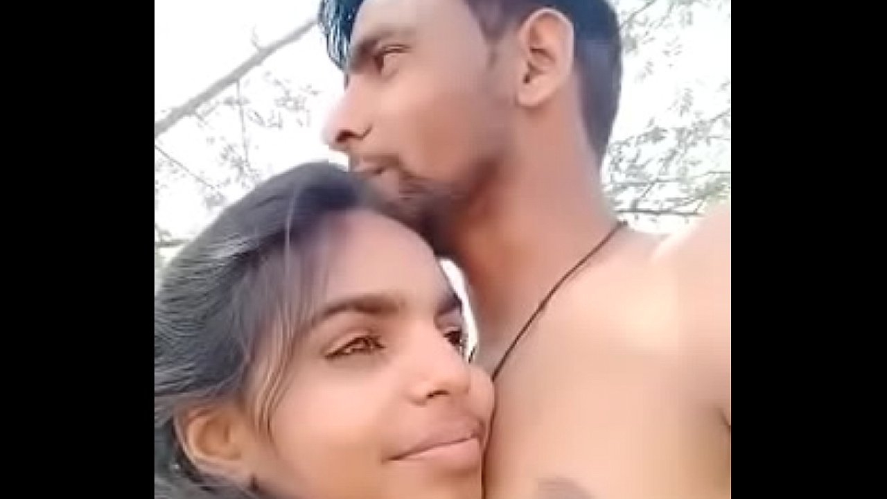 गाँव के लड़की के साथ रोमांस