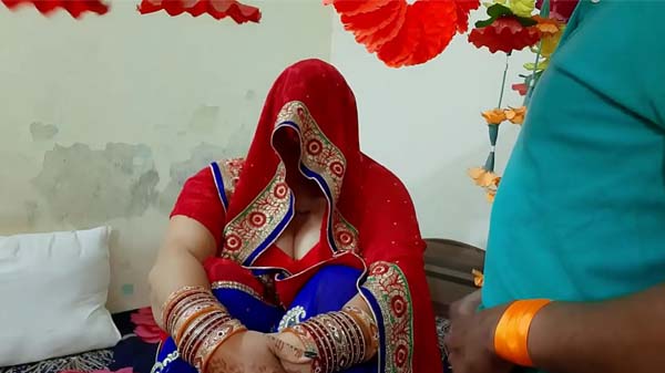 ससुर आपन बहु के चोदत बारन