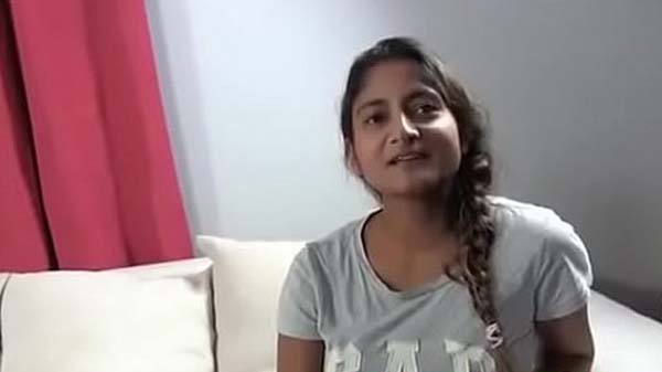 बिहारी लड़की विदेसी के साथ सेक्स करत बारी