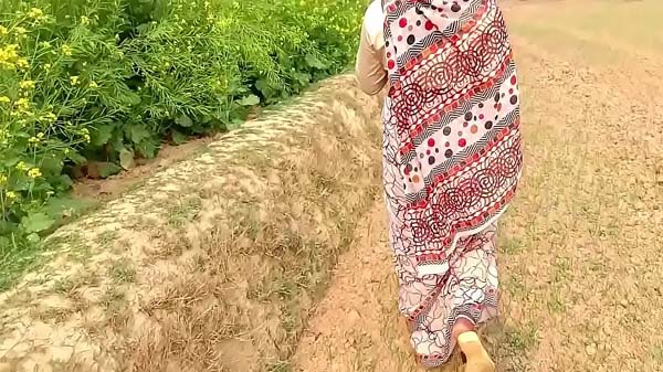 जोतल खेत में चाची के चोदाई