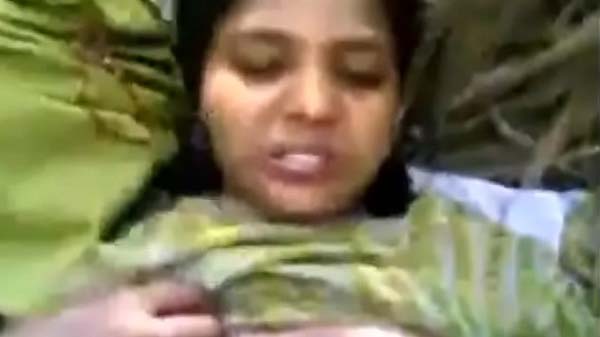 बिहारी लड़की के जंगल में चोदाई