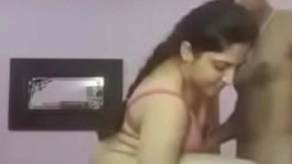 बिहारी कपल होटल में सेक्स करत बा