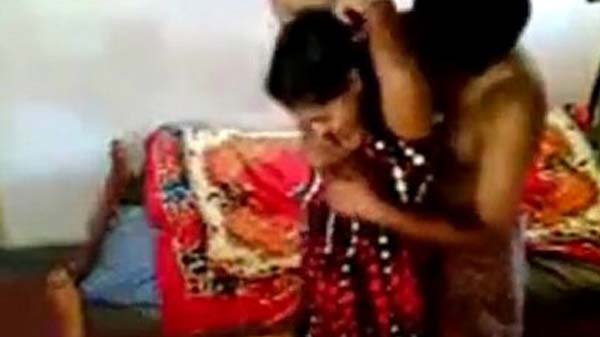 पड़ोसन भाभी के साथ गरम सेक्स