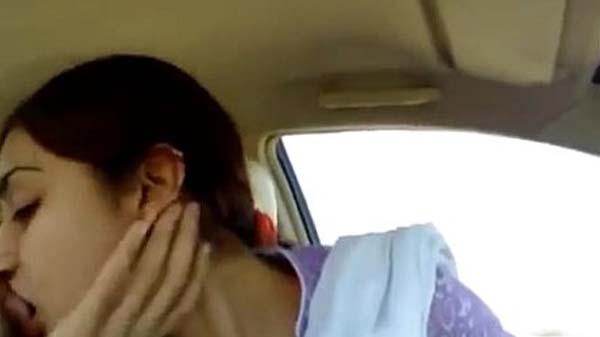 देसी गर्ल कार में सेक्स करत बारी
