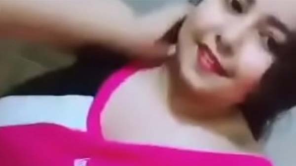 सेक्सी अंकिता के बूब्स