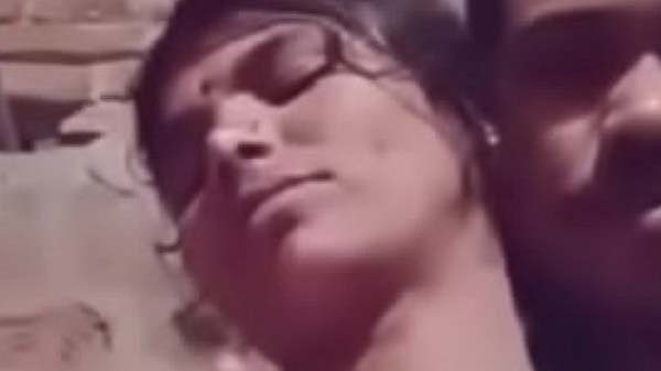 हॉर्नी देहाती भाभी चोदाई के विडियो
