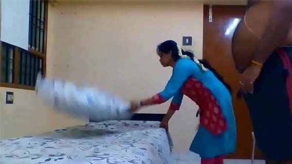 कामवाली बाई के चूत चोदाई क्लिप्स