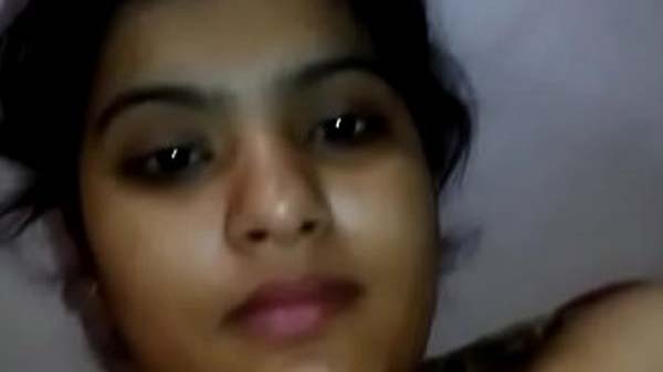 सेक्सी भाभी के बुर के विडियो