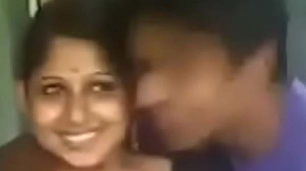 देहाती कॉलेज लड़की के बुर चोदाई