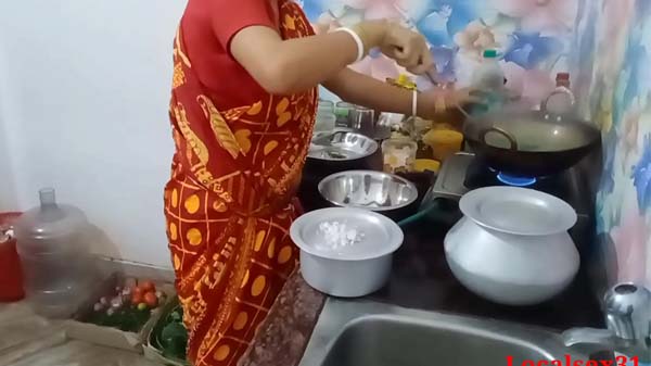 बीवी के चोदाई रसोई घर में