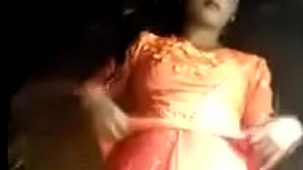 हॉट लड़की लंगटे मुजरा करत बिया