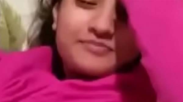 जवान रंडी चूत चोदवावत बारी