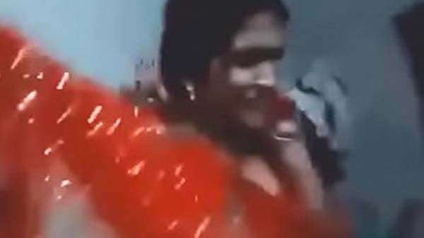 विलेज भाभी देवर के सेक्स विडियो