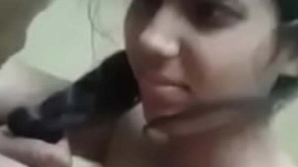 चुदासी लड़की चोदवावत बारी