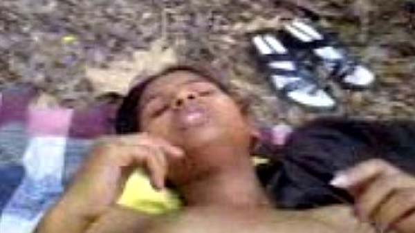 खेत में विलेज गर्ल के चोदाई