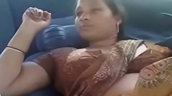 कार में भौजी के चोदाई