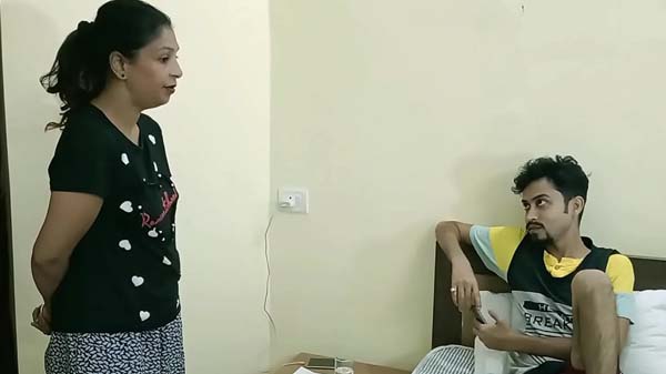 सेक्सी लड़की के मस्त बुर के चोदाई क्लिप्स