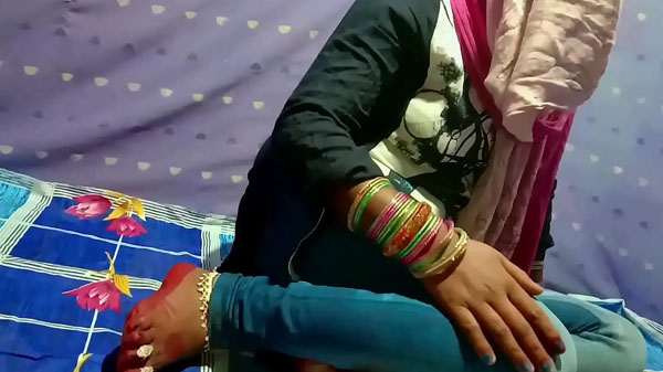 साली के जीन्स उतार के चोदाई