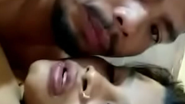 विलेज गर्ल के वायरल सेक्स विडियो