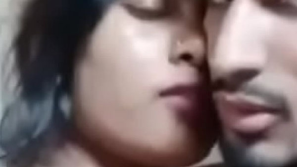 विलेज कपल के ज़बरदस्त सेक्स विडियो
