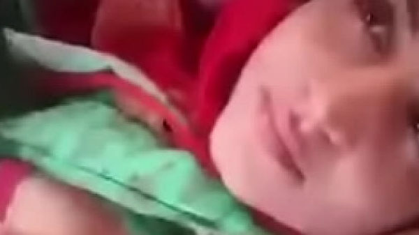 गर्लफ्रेंड के चूची दबा के चोदाई