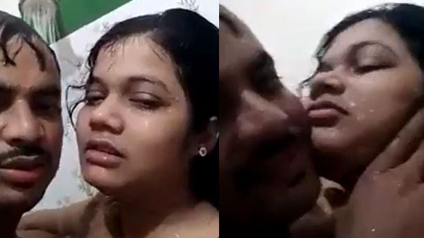 गर्लफ्रेंड के साथ नहाये के हॉट विडियो