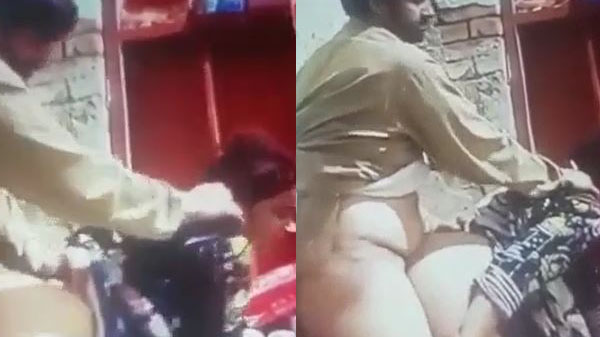 देसी गर्लफ्रेंड के डोगी स्टाइल चोदाई के विडियो