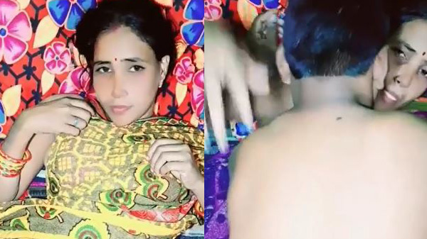 रेनू भाभी के जोरदार बुर चोदाई के विडियो