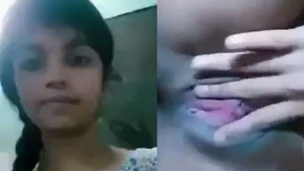 देहाती लड़की गुलाबी बुर में ऊँगली करत बारी