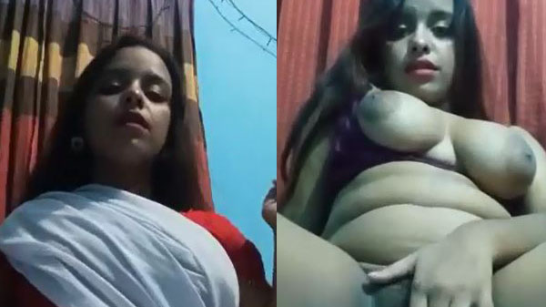 देसी लड़की सौम्या चूत में ऊँगली करत बारी