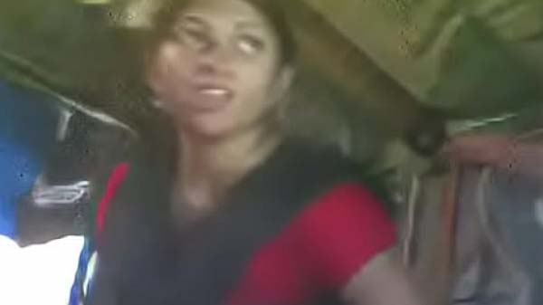 मजदुर ३०० रुपया में रंडी के बुर चोदत बारन