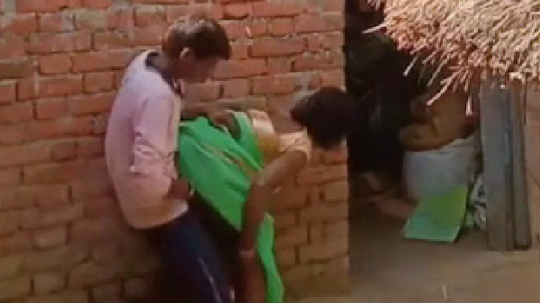 देहाती भाभी बुर चोदवा लेली छोट देवर से