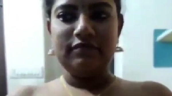 आंटी लंड के मालिश करके चुसत बारी