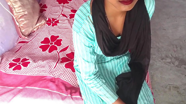 देहाती भाभी की टाइट बुर चुदाई