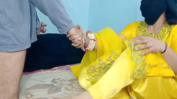 जवान भाभी के जोरदार चुदाई के वीडियो