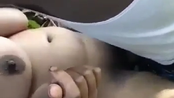 खेत में बिग बूब्स भाभी के चुदाई