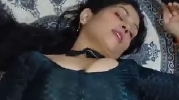 शादी के बाद भाभी प्रेमी से चोदवा लेली