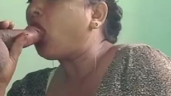 भाभी ब्लोजॉब देके बुर चोदवा लेली