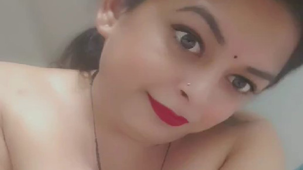 रसीली भाभी पूजा के नंगा सेल्फी वीडियो