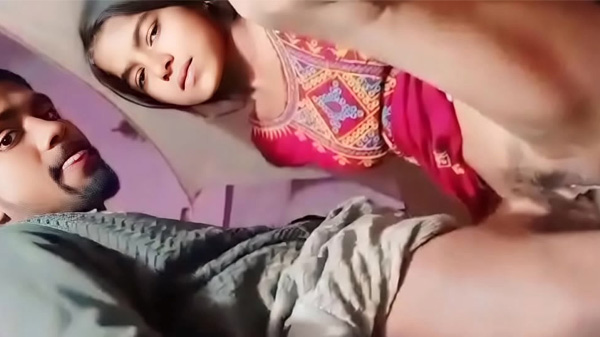 सगी बहन के बुर चोद देलन लड़का मस्ती में
