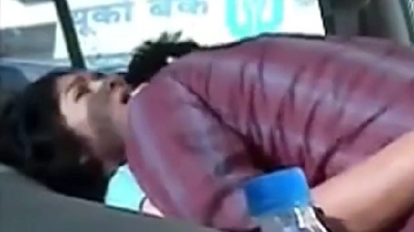 बैंक के सामने कार के अंदर बिहारी लड़की के चोदाई
