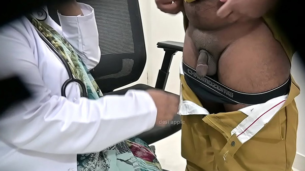 डॉक्टर आपन मरीज के लंड से खेलत बारी