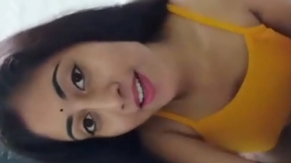 हॉट रंडी सिया लंड चूस के चोदवा लेली
