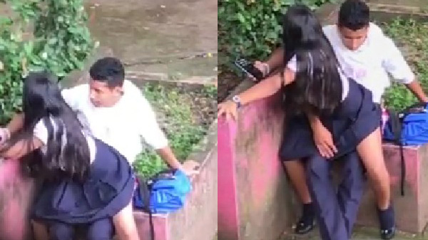कॉलेज गर्ल पार्क में चुदाई करवावत बारी