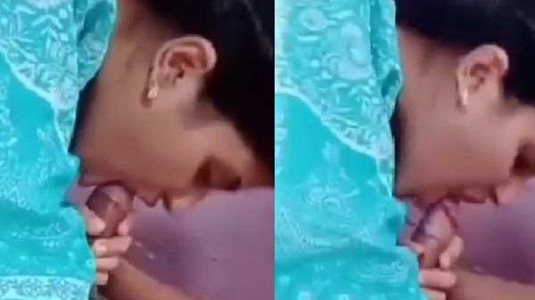 देसी गर्ल पूजा लवर के लंड चुसत बारी