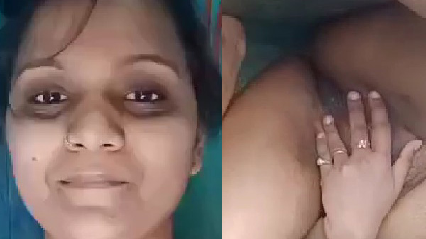 देसी गर्ल राखी फिंगरिंग सेक्स करत बारी