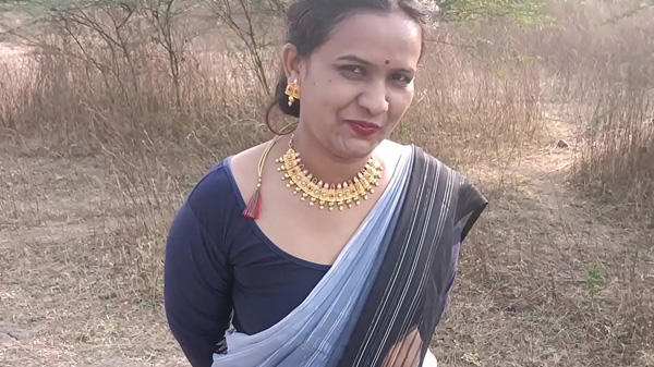 खेत में जवान भाभी के बुर चुदाई वीडियो