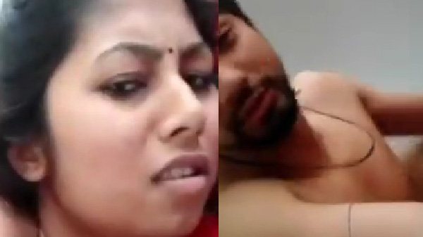 बिहारी बीवी के बूब्स चूसते हुए चुदाई
