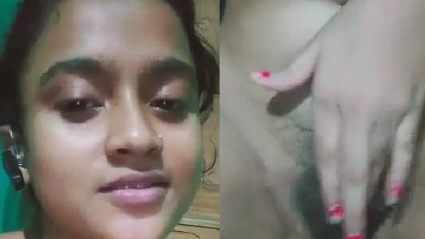 देहाती लड़की खुसबू आपन हेयरी बुर में ऊँगली करत बारी